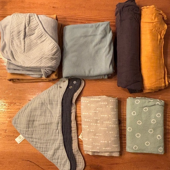 Newborn Starter Bundle - Picture 5 of 11